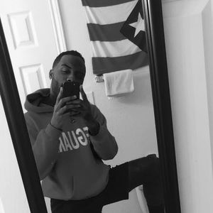 Meet your Posher, Jariel