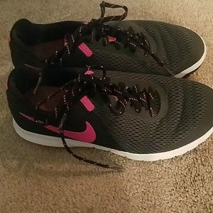 NIKE flex experience rn 5