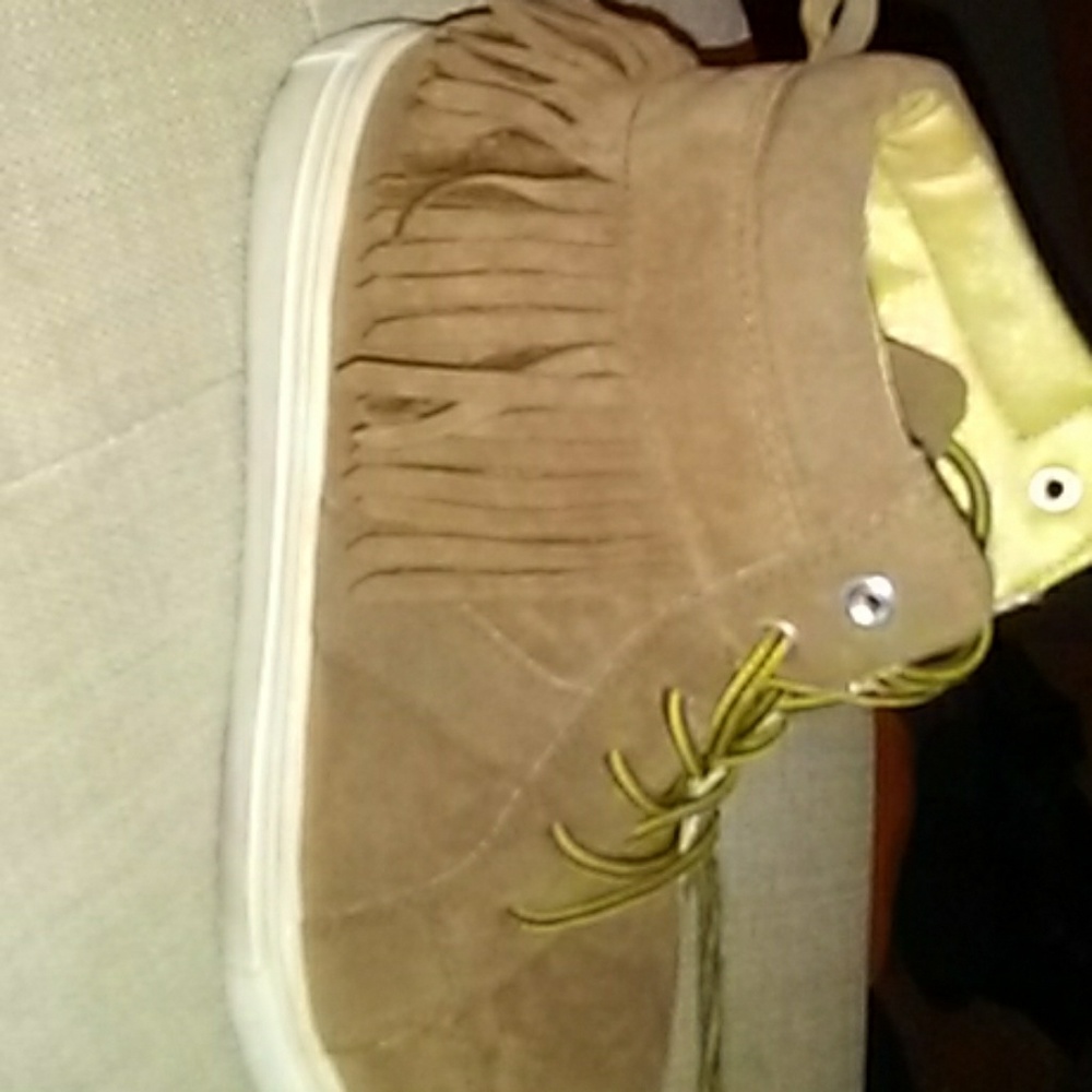 Girls casual fringe shoes