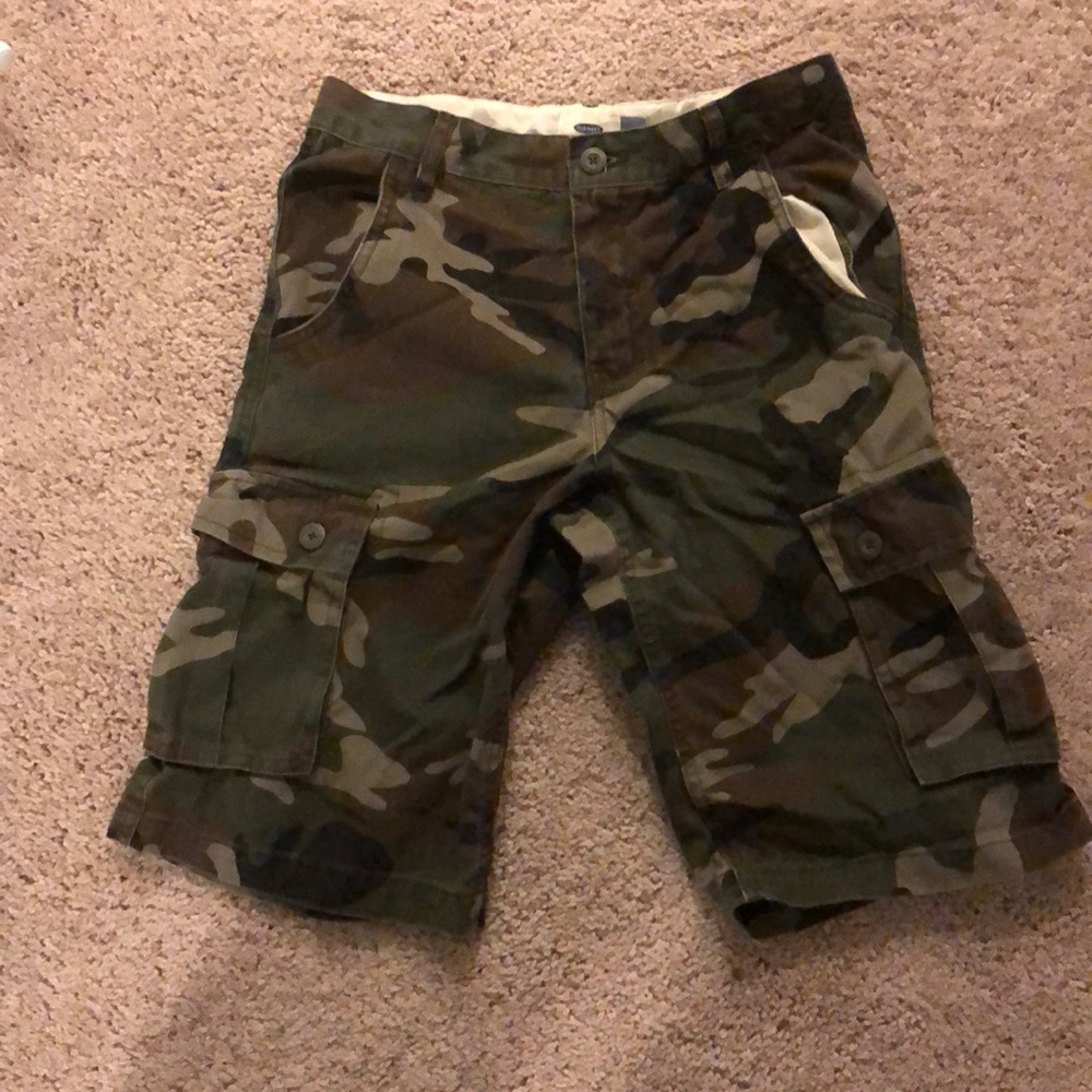 Camo cargo shorts