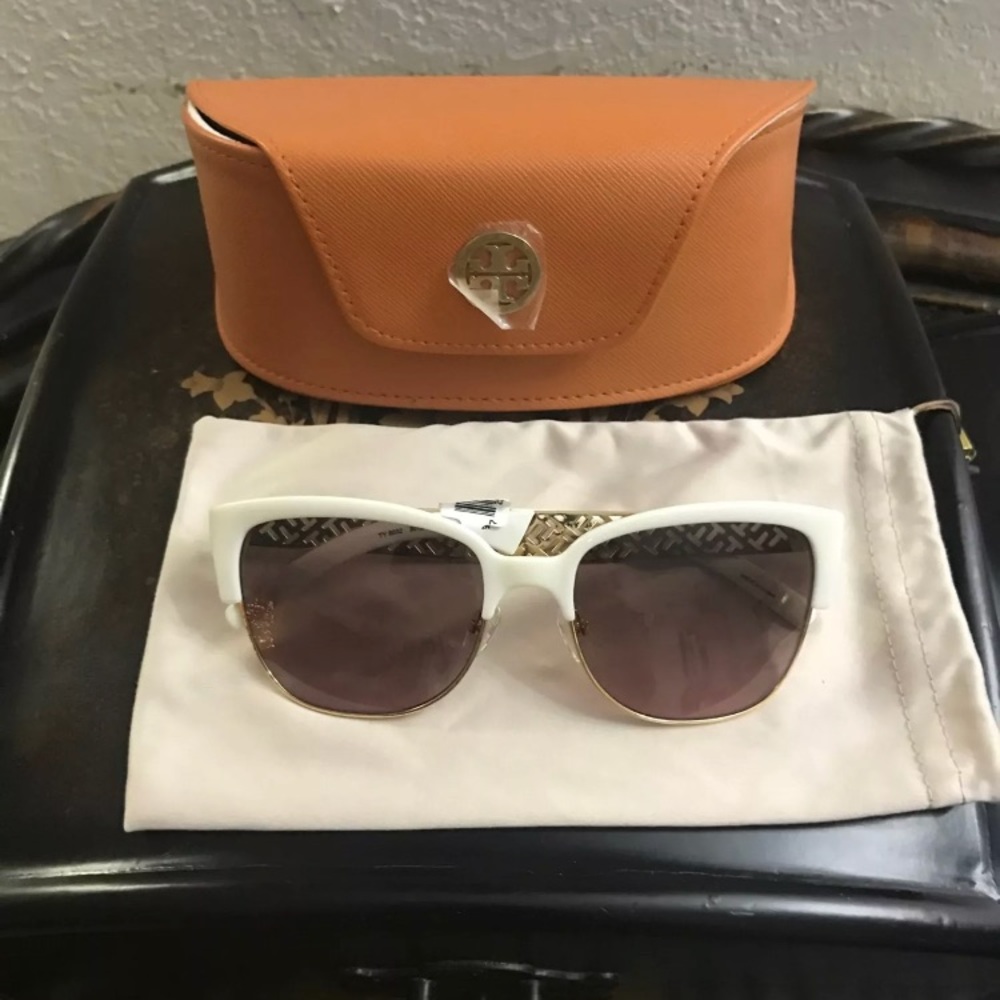Tory Burch glasses