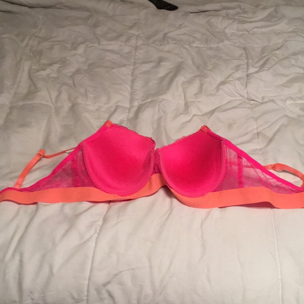 Push-up bra - Picture 2 of 2