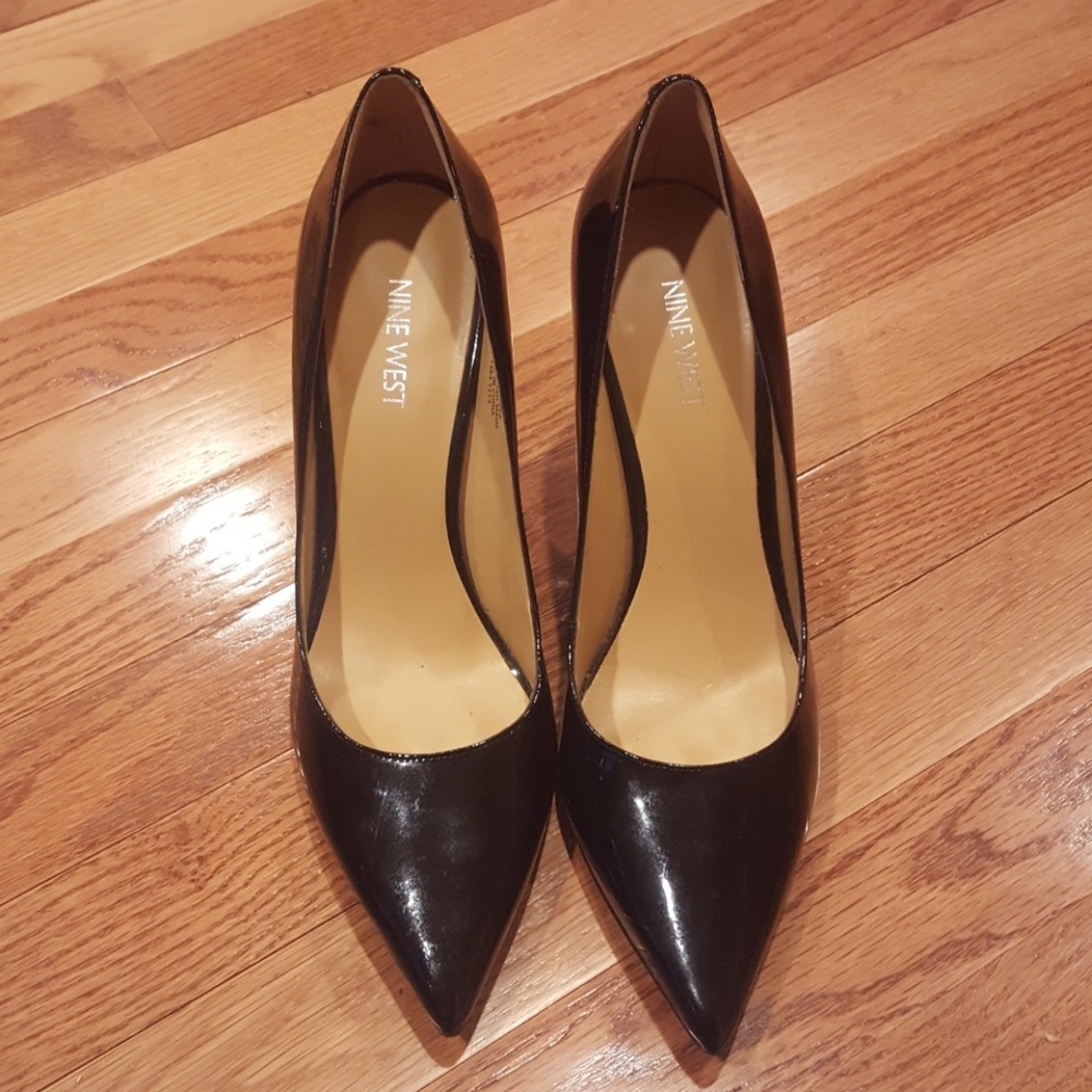 Women's Nine West 9M pumps