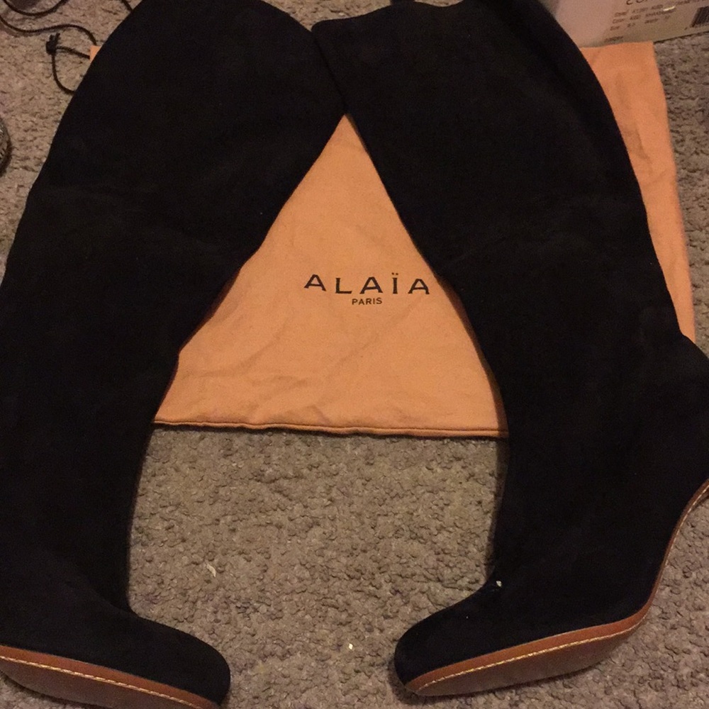Heels boots