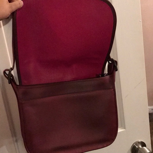 Authentic coach purse. - Picture 2 of 7