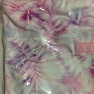 FLEO Miami galaxy shorts XL