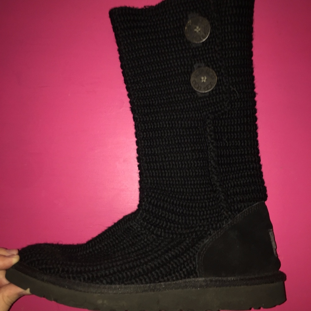 Black knit Uggs with buttons - women's size 6