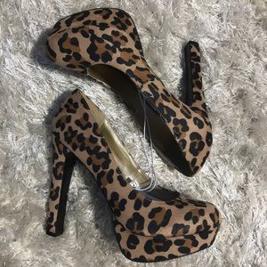 Chic Cheetah Pumps. Brand new
