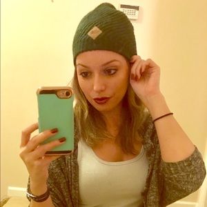 💚 North Face Beanie- Stunning Hunter Green Color