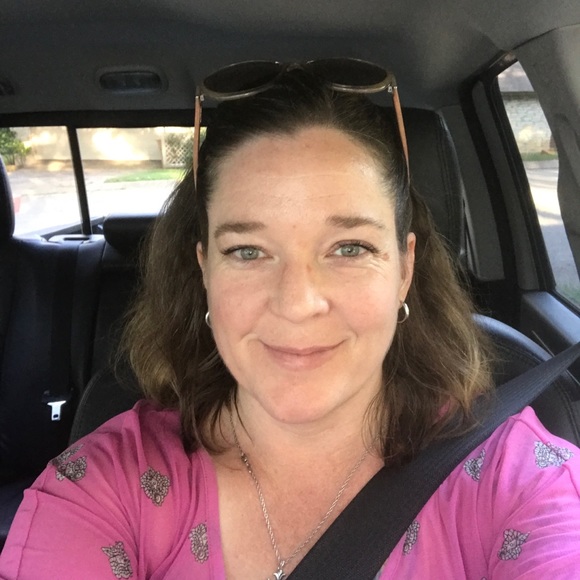 Meet your Posher, Tracy - Picture 1 of 1