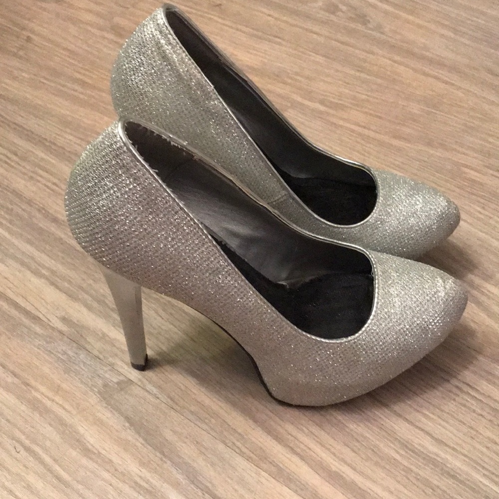 Beautiful silver sparkle stiletto