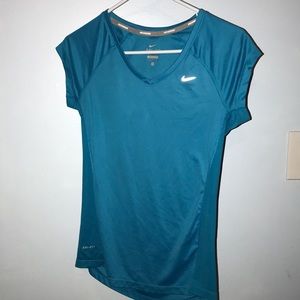Nike women’s dry fit running shirt