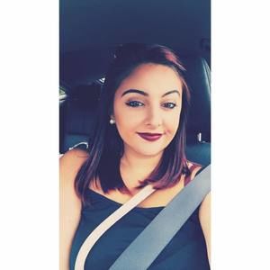 Meet your Posher, Alyssa