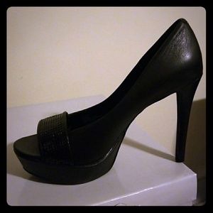 MOVING SALE!!! Black Jessica Simpson heels