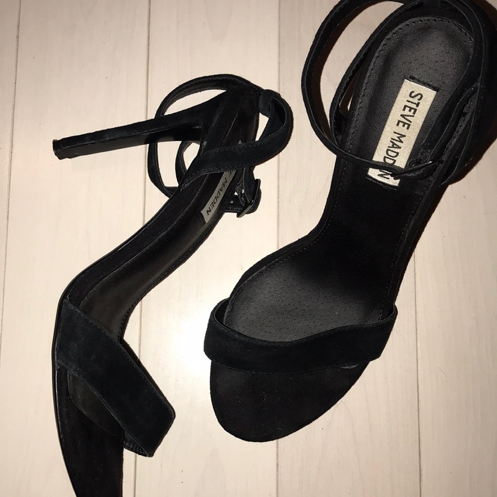 Steve Madden Black Strappy Sandals