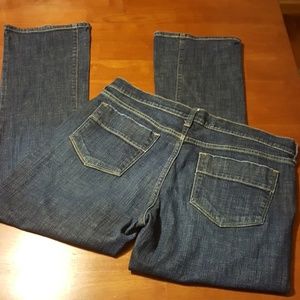 EUC Old Navy Sweetheart Jeans Size 12 Short