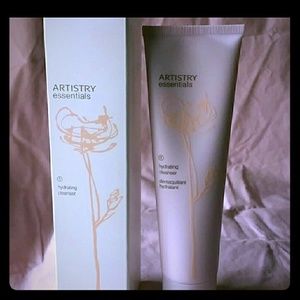 Artistry Essentials Hydrating Cleanser
