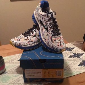 Brooks Adrenaline GTS 16