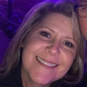 Meet your Posher, Suzanne