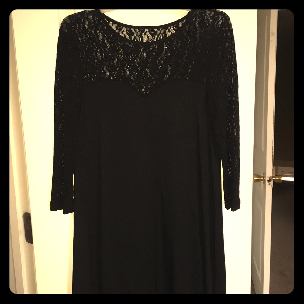 Black Lace Swing dress