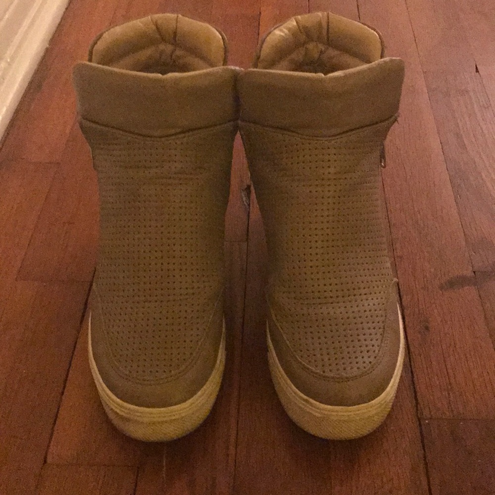 Grey Steve Madden sneaker wedges