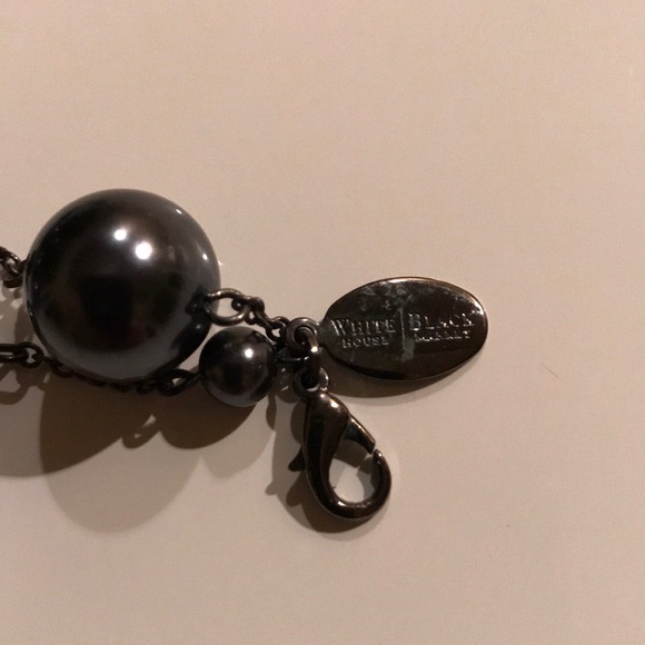 ⭐️BEAUTIFUL WHITE HOUSE BLACK MARKET NECKLACE ⭐️ - Picture 6 of 6