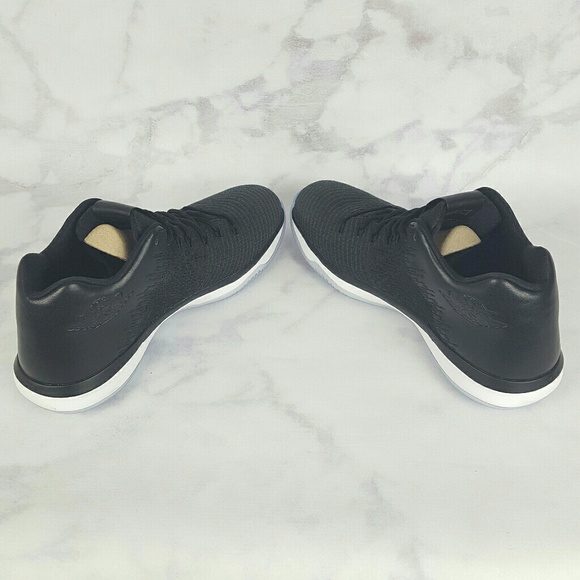 Nike Air Jordan XXXI Low Black & White New In Box - Picture 4 of 8
