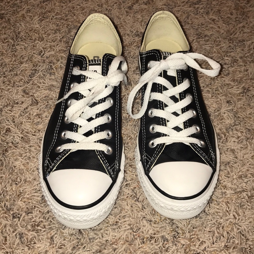 Black leather converse