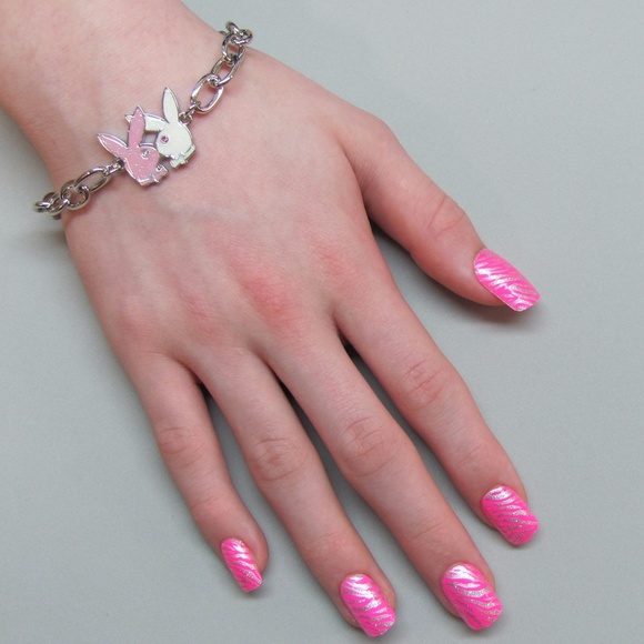 Playboy Bracelet Kissing Bunny Pink Enamel Crystal Toggle Clasp y2k NEW NWT NIB - Picture 4 of 8