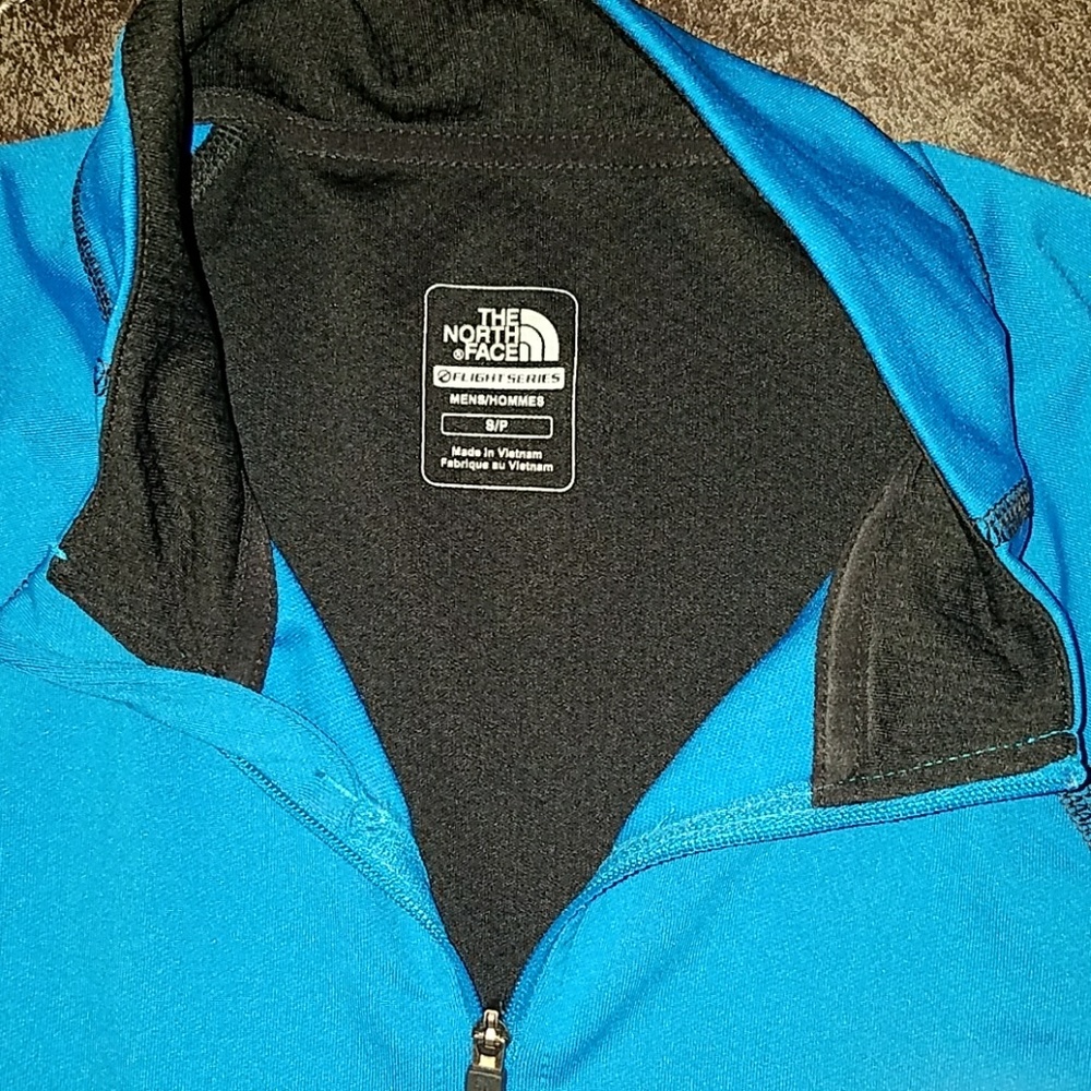 Northface Pull Over - image 2