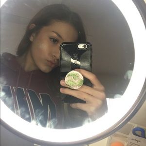 Meet your Posher, Kelly