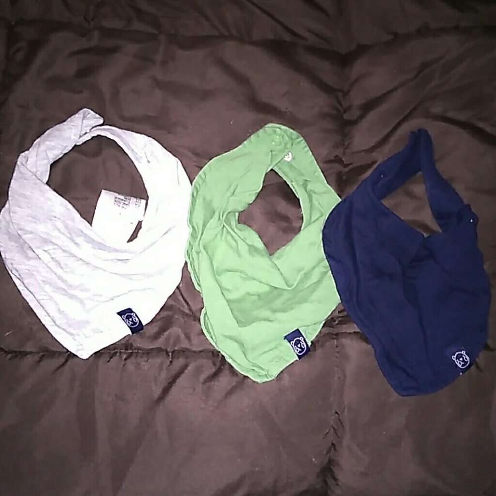 H&M baby triangular scarves