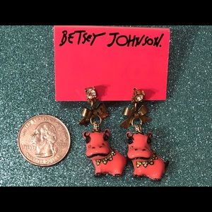 Betsey Johnson HIPPO earrings!