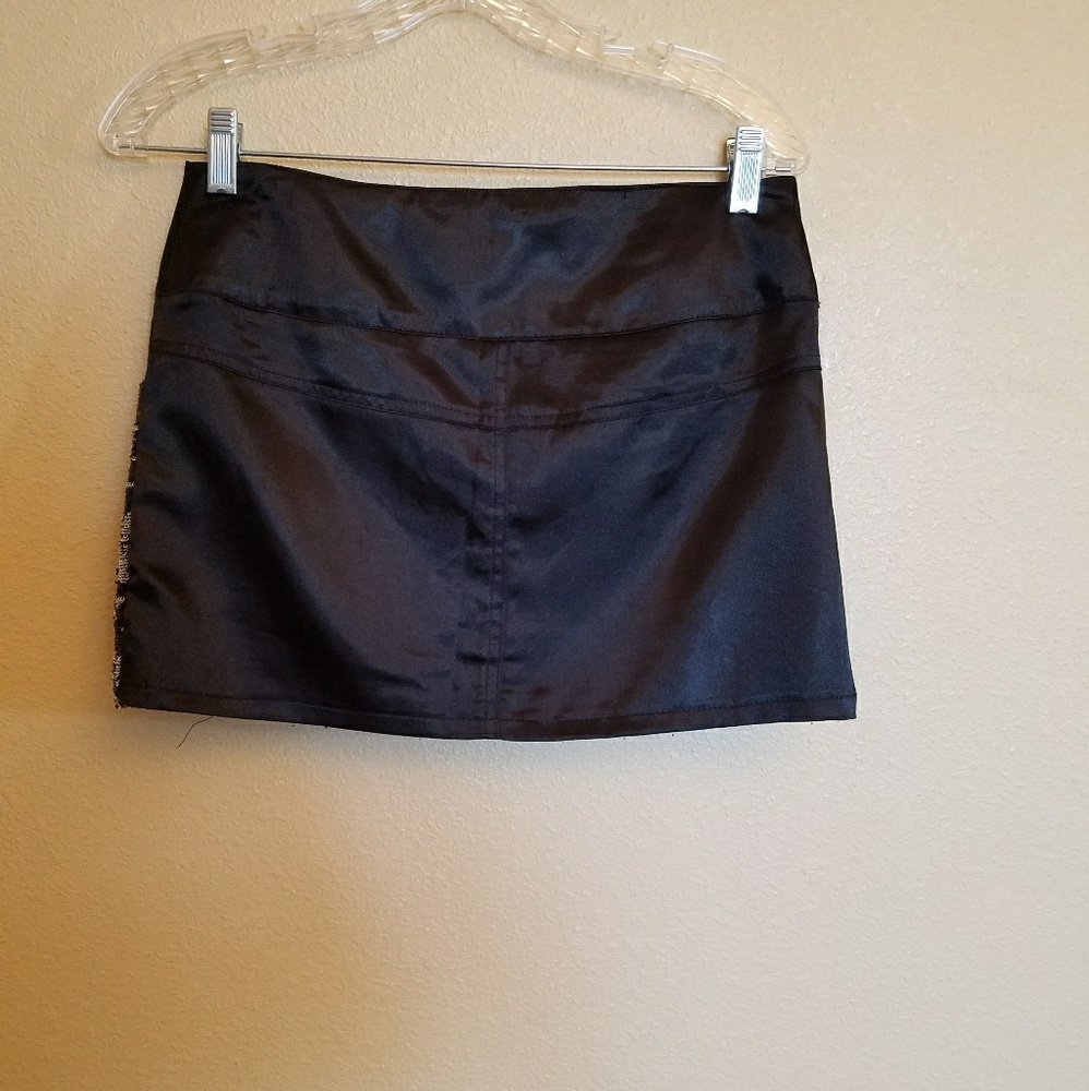 Mini skirt - Picture 4 of 4