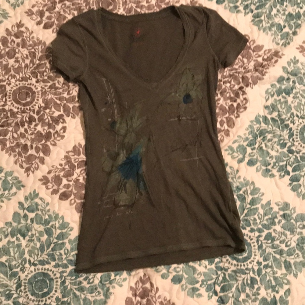 American Eagle graphic t