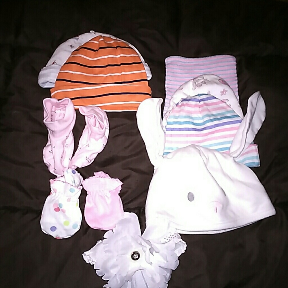 Bundle of 10 baby items, please read description