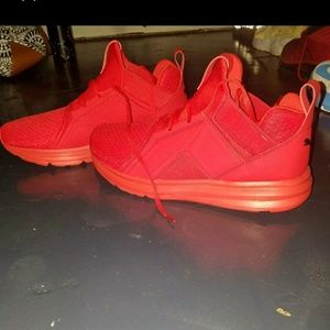 Last price drop Red puma
