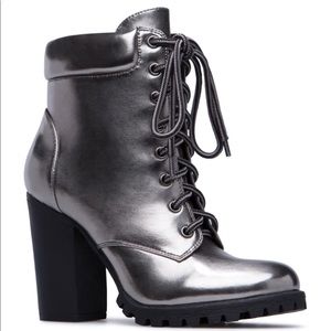 ShoeDazzle Shoes - ShoeDazzle Jovanna bootie gunmetal Gray sz 7.5 ShoeDazzle Shoes - ShoeDazzle Jovanna bootie gunmetal Gray sz 7.5