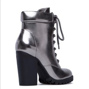 ShoeDazzle Shoes - ShoeDazzle Jovanna bootie gunmetal Gray sz 7.5 ShoeDazzle Shoes - ShoeDazzle Jovanna bootie gunmetal Gray sz 7.5