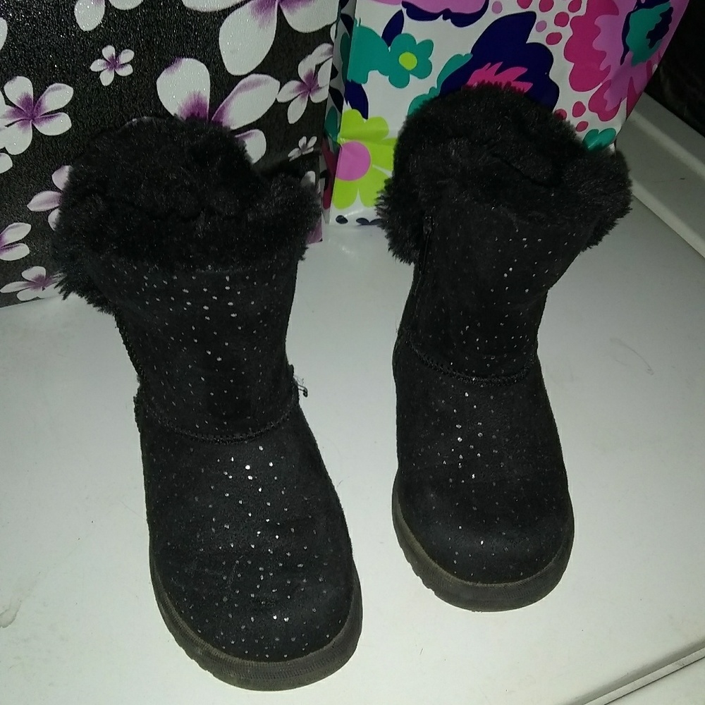 Black fur and sparkle boots
