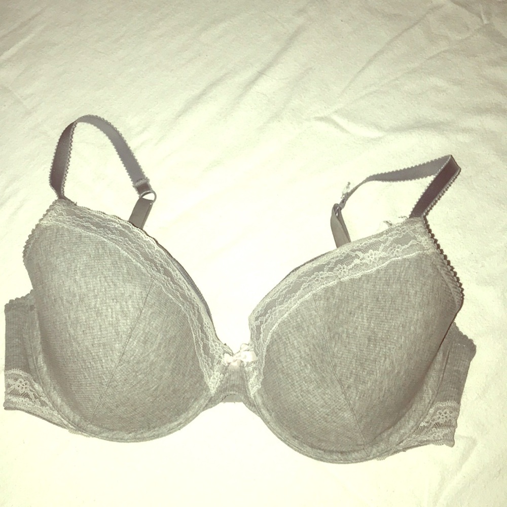 VS grey bra