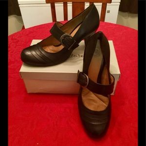 Black Leather Career Pumps