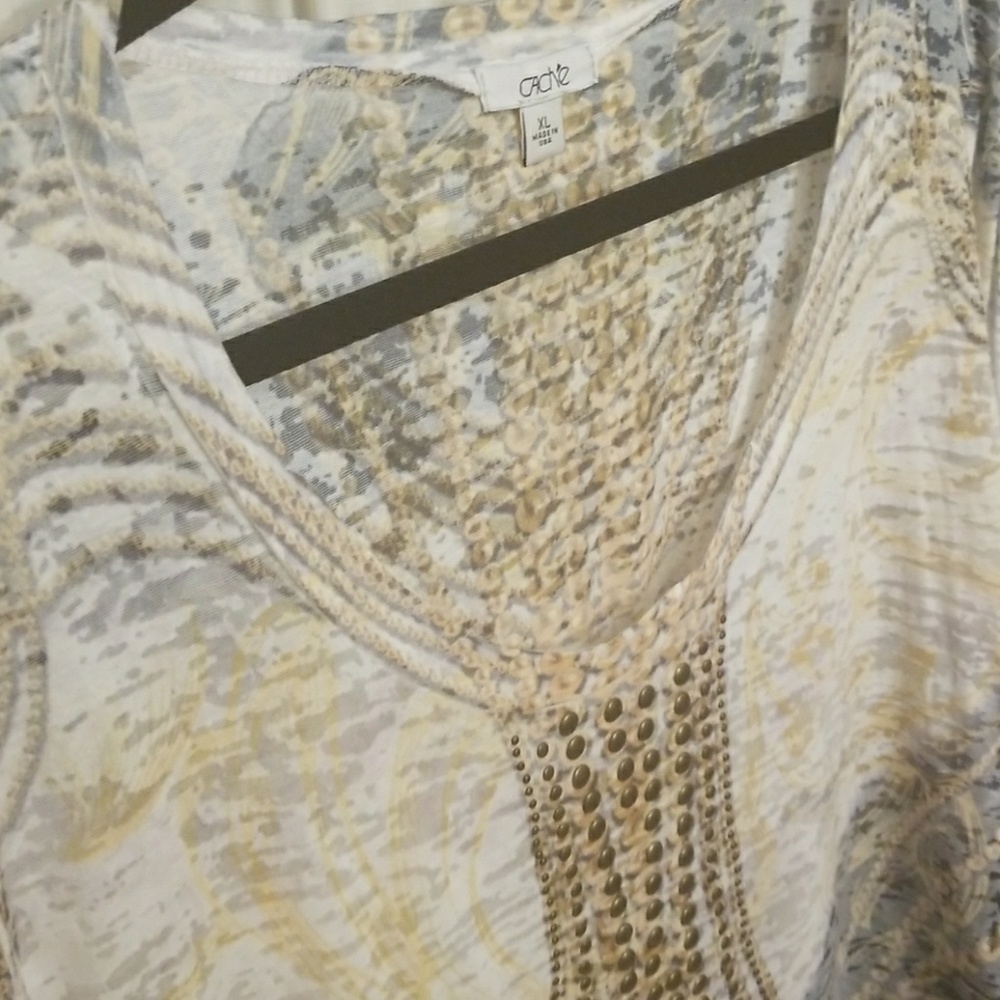 Gorgeous long sleeve top by Cache - Picture 4 of 8