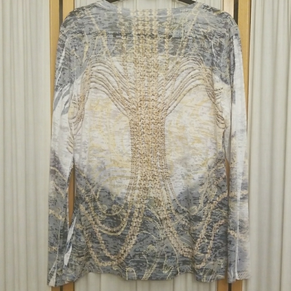 Gorgeous long sleeve top by Cache - Picture 6 of 8