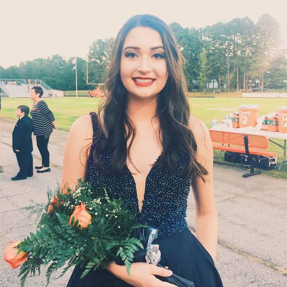 Meet your Posher, Katie - Picture 1 of 1