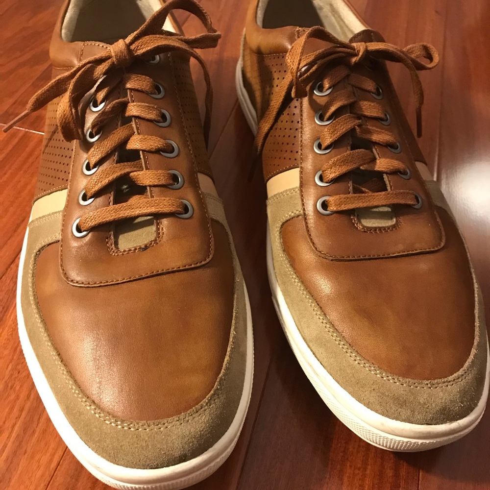 Kenneth Cole sneakers 👟