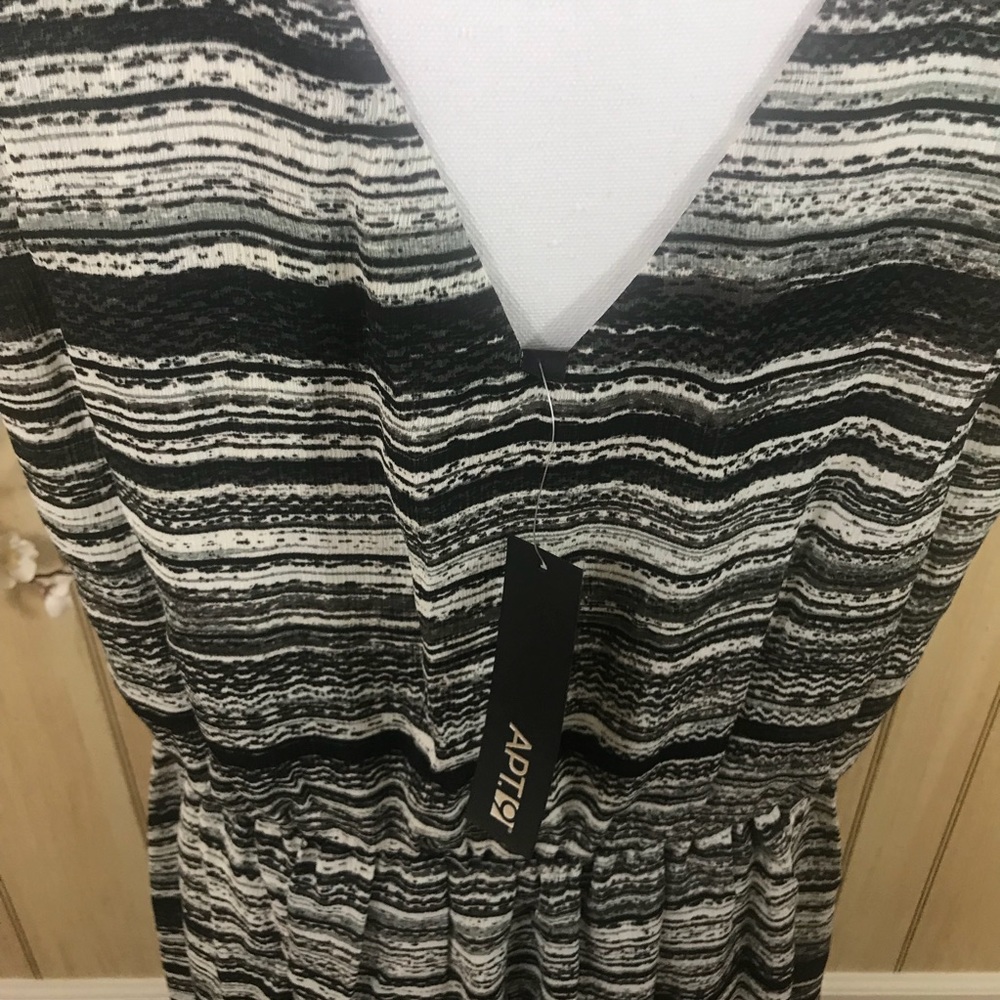 Apt. 9 Faux Wrap Maxi Dress Large Black White NWT - Picture 6 of 6