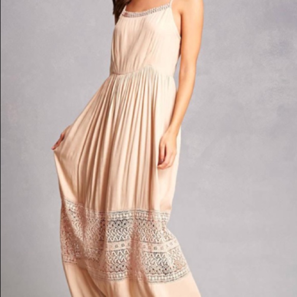 🆕 NWT BoHo Me Crochet-Bottom Maxi Dress