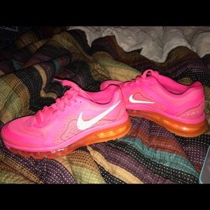 Nike shoes