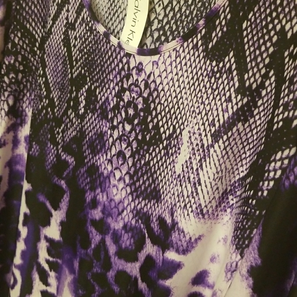 Calvin Klein long sleeve top - Picture 4 of 6